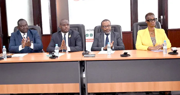enrichissement-illicite-de-jeunes-juristes-africains-prennent-position