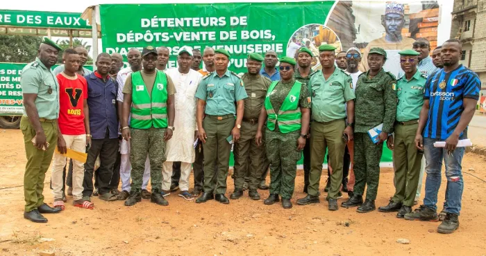 marche-du-bois-le-ministere-des-eaux-et-forets-intensifie-la-formalisation-des-acteurs