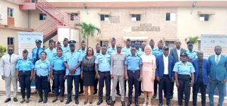 lutte-contre-la-fraude-documentaire-une-vingtaine-de-policiers-en-formation