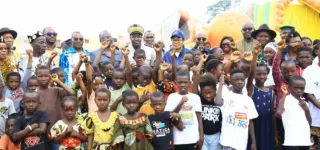 caravane-vacances-loisirs-2025-dimbokro-consacre-un-acces-democratique-aux-loisirs-pour-tous
