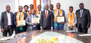 prix-national-dexcellence-2025-pr-adama-diawara-recoit-les-laureats-de-lenseignement-superieur