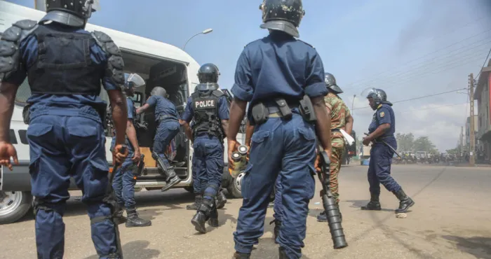 quand-lamitie-tourne-au-reglement-de-comptes-deux-amis-arretes-pour-vols-croises