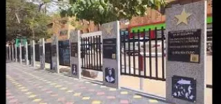 neuf-etoiles-en-bronze-volees-sur-la-rue-des-etoiles-a-ouagadougou