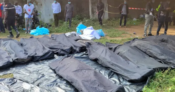 drame-de-thio-save-pleure-les-26-victimes-du-bus