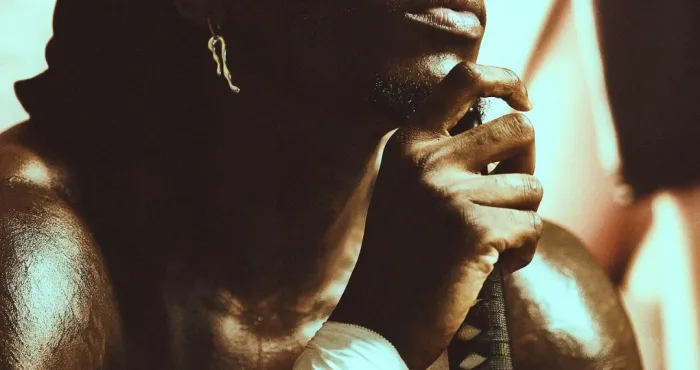 himra-atteint-le-plus-haut-score-de-sa-carriere-en-streaming-avec-1-769-million-de-streams-spotify-en-un-jour
