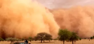 etats-unis-une-spectaculaire-tempete-de-sable-balaie-le-pays