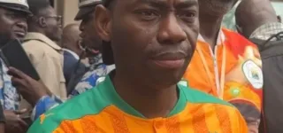 apercu-au-depot-de-candidature-de-ouattara-makosso-avoue-nous-sommes-la-pour-dire-merci-au-president-ado