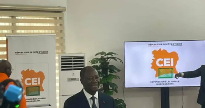 discours-dalassane-ouattara-apres-le-depot-ce-mardi-de-ses-dossiers-de-candidature-a-la-cei