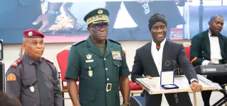 georges-momboye-honore-par-letat-major-general-des-armees