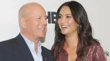 bruce willis perd lusage de la parole selon sa compagne emma hemming