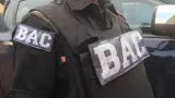 securisation du passage du cortege presidentiel trois militaires tabassent un policier et prennent la fuite