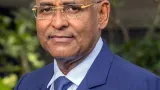 le premier ministre patrick achi face a la presse le lundi
