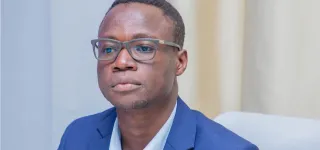 presidentielle-2025-lecrivain-boris-takoue-recadre-severement-jean-francois-kouassi