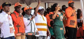 adiake-les-militants-du-rhdp-se-mobilisent-pour-ouattara