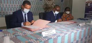 un-accord-de-cooperation-signe-entre-le-ministere-de-lenseignement-technique-et-un-consortium-dentreprises