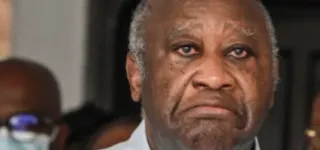 deux-milliards-de-fcfa-offerts-a-chirac-en-2000-une-plainte-deposee-contre-gbagbo-a-paris