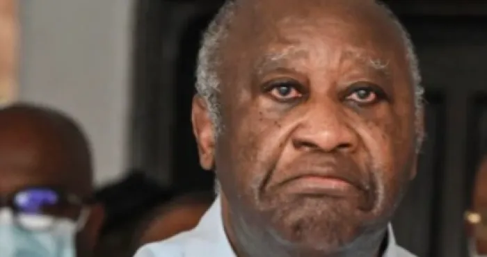 deux-milliards-de-fcfa-offerts-a-chirac-en-2000-une-plainte-deposee-contre-gbagbo-a-paris