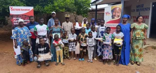 boundiali-77-enfants-vulnerables-du-vih-sida-recoivent-des-kits-scolaires-pour-une-rentree-sereine