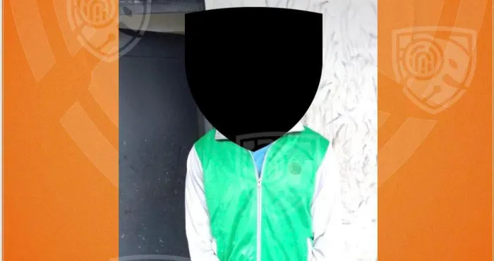 trahie-par-son-camarade-lamitie-vire-au-chantage-sexuel