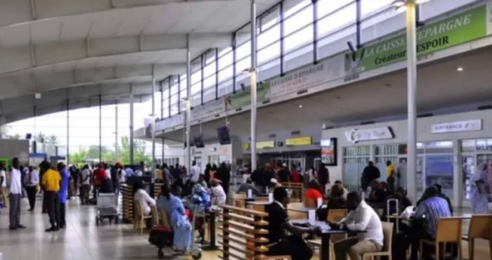lutte-contre-la-fraude-documentaire-laeroport-dabidjan-se-dote-dun-outil-de-pointe