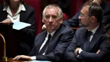 coup de tonnerre a lassemblee francaise francois bayrou renverse avec son gouvernement