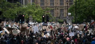 france-plusieurs-villes-bloquees-au-moins-75-interpellations-a-paris-ce-mercredi