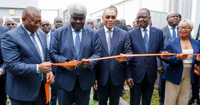 le-gouvernement-ivoirien-inaugure-son-centre-dappels-citoyens-allo-101