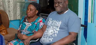 apoutchou-national-reussit-la-collecte-de-5-millions-f-cfa-pour-zoumana-et-appelle-letat-a-decorer-le-comedien