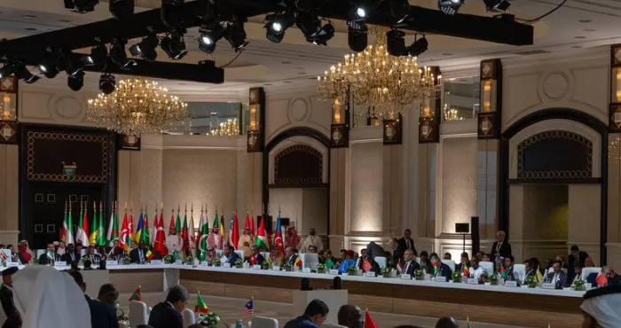 doha-en-etat-dalerte-le-sommet-arabo-islamique-condamne-lattaque-israelienne