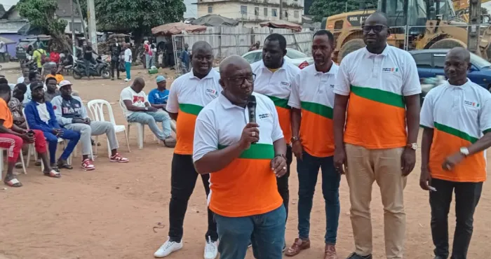 forum-citoyen-a-adjame-chateau-les-recettes-de-solomann-abraham-sanogo-president-epr-pour-une-presidentielle-apaisee