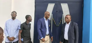 la-salle-des-fetes-du-lycee-classique-dabidjan-rehabilitee-par-des-anciens-caimans