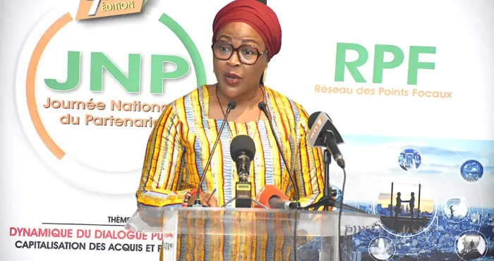 dialogue-public-prive-lemploi-au-coeur-des-echanges