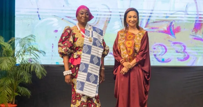 laureate-du-prix-tchicaya-u-tamsi-2025-tanella-boni-felicitee-par-la-ministre-francoise-remarck