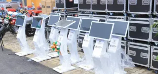 pour-un-service-de-qualite-anne-ouloto-equipe-les-unites-administratives-en-materiel-informatique