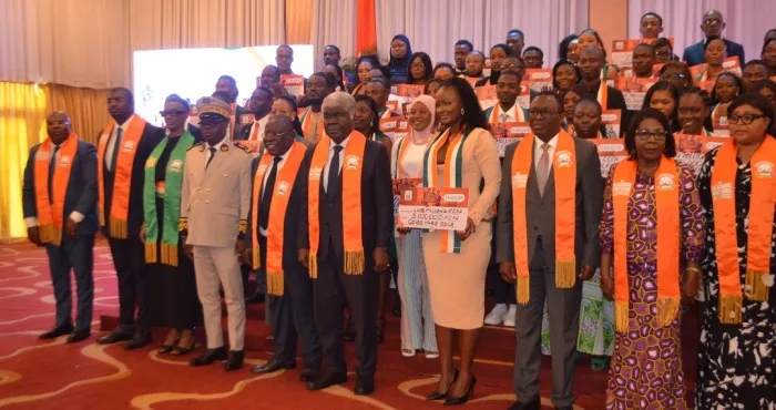 prix-alassane-ouattara-2025-beugre-mambe-exhorte-les-jeunes-a-rever-grand