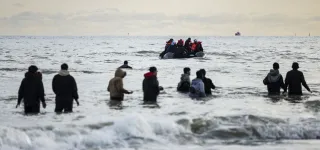 france-mort-de-deux-migrants-dans-une-tentative-de-traversee-de-la-manche