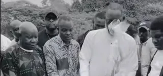 molare-sest-recueilli-sur-la-tombe-de-dame-elise-tolah-apres-sa-sortie-de-prison