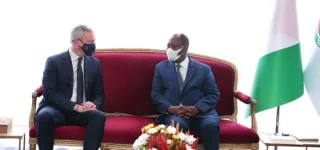 le-chef-de-letat-a-eu-un-entretien-avec-le-ministre-francais-de-leconomie-et-des-finances