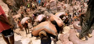 nigeria-un-effondrement-dune-mine-provoque-la-mort-de-18-enfants