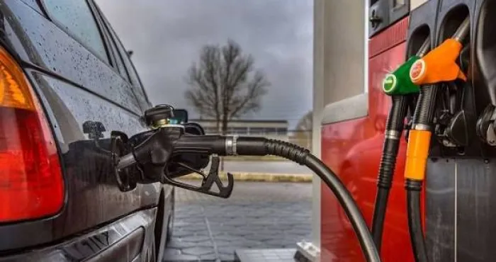 station-service-le-prix-du-carburant-reste-inchange-en-octobre