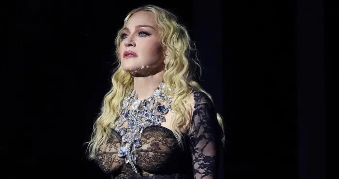 madonna-revele-avoir-songe-a-mettre-fin-a-ses-jours-apres-son-divorce