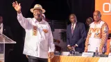 campagne presidentielle alassane ouattara dame le pion a ses adversaires