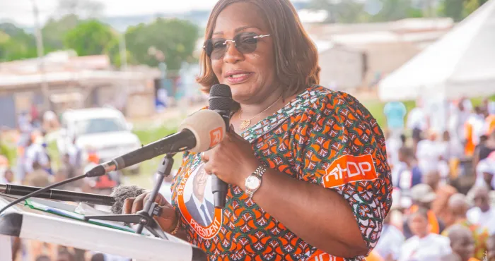 mobilisation-pour-ado-harlette-badou-met-le-bere-debout