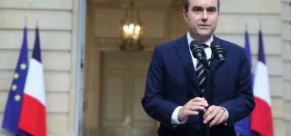 france-sebastien-lecornu-demissionne