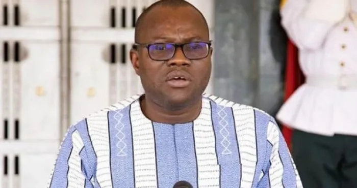 uemoa-le-burkinabe-aboubakar-nacanabo-prend-la-tete-du-conseil-des-ministres-statutaires