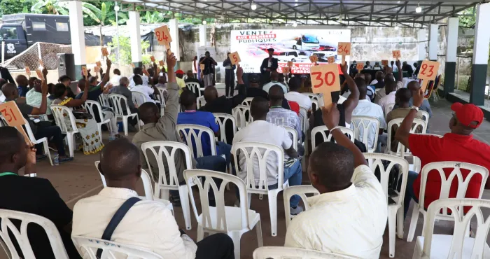 gestion-des-avoirs-criminels-lagrac-met-en-vente-aux-encheres-publiques-une-cinquantaine-de-vehicules-automobiles