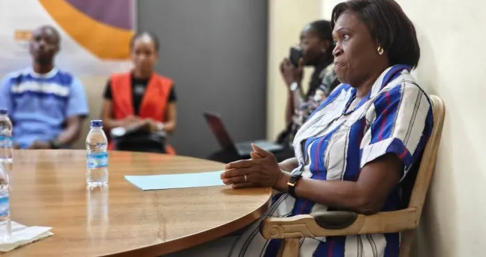 simone-ehivet-vend-sa-candidature-aux-ebries-danono