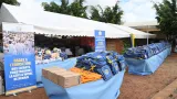 rentree scolaire 2025 2026 la premiere dame offre des milliers de kits scolaires a daloa