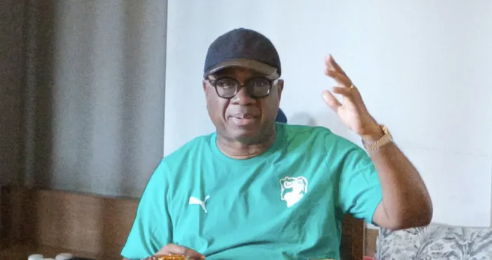 depuis-lile-maurice-idriss-diallo-repond-a-zaha-et-appelle-a-des-prieres-autour-des-elephants