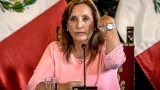 perou le parlement destitue la presidente dina boluarte un nouveau chef detat designe